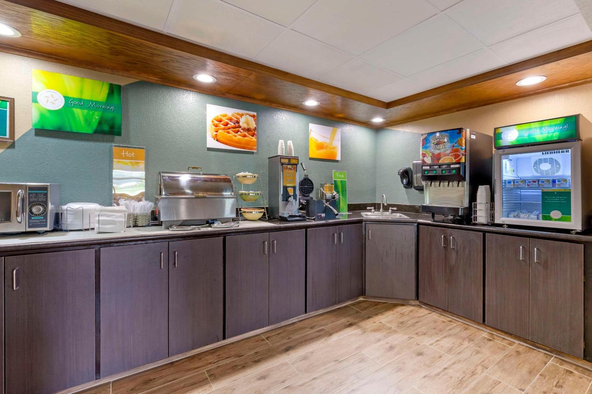 Quality Inn Oshkosh Exteriör bild