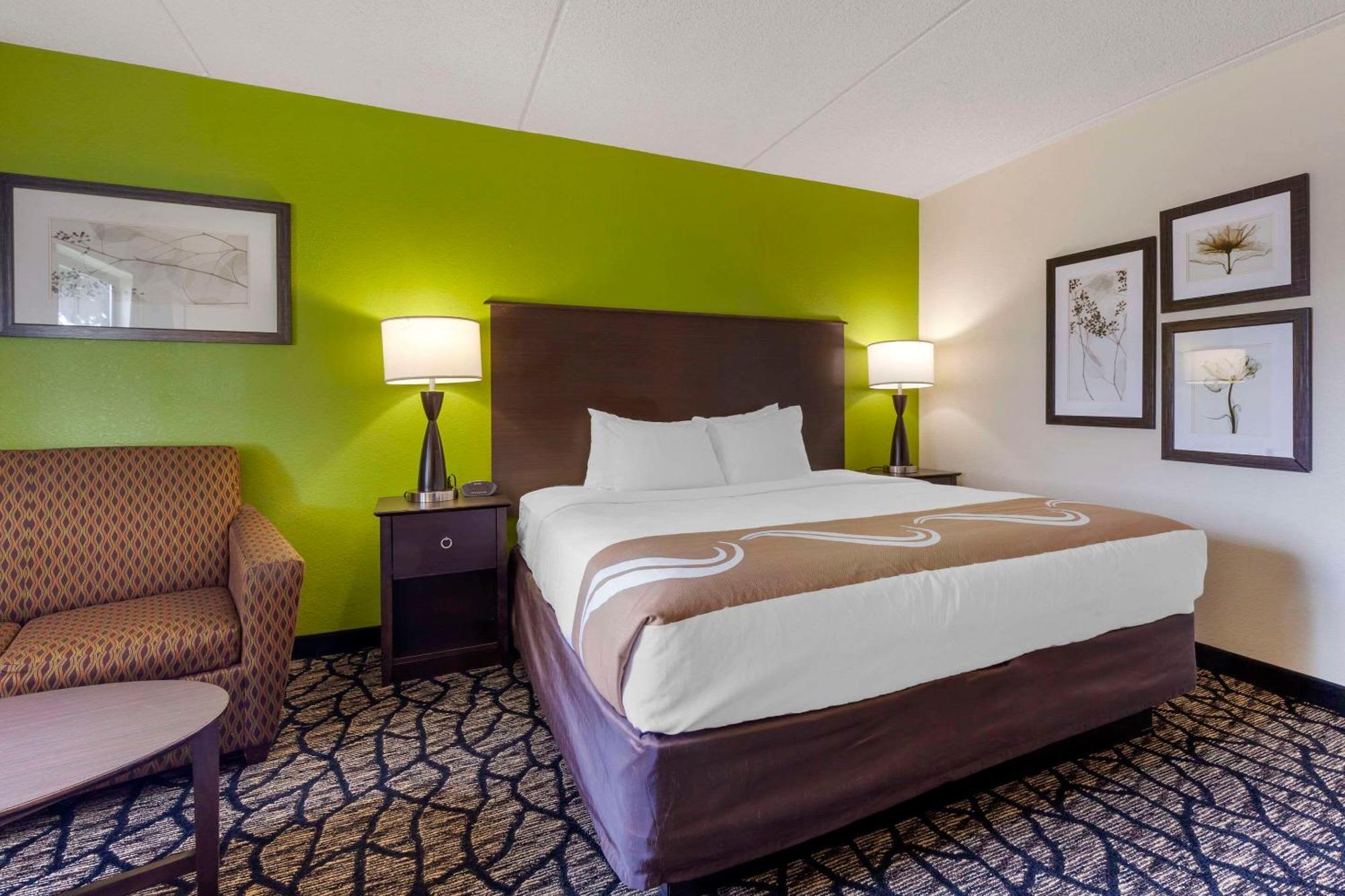 Quality Inn Oshkosh Exteriör bild